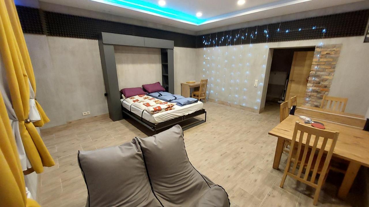 Fun And Chill Patalpu Ir Pirties Nuoma Apartamento Vilnius Exterior foto